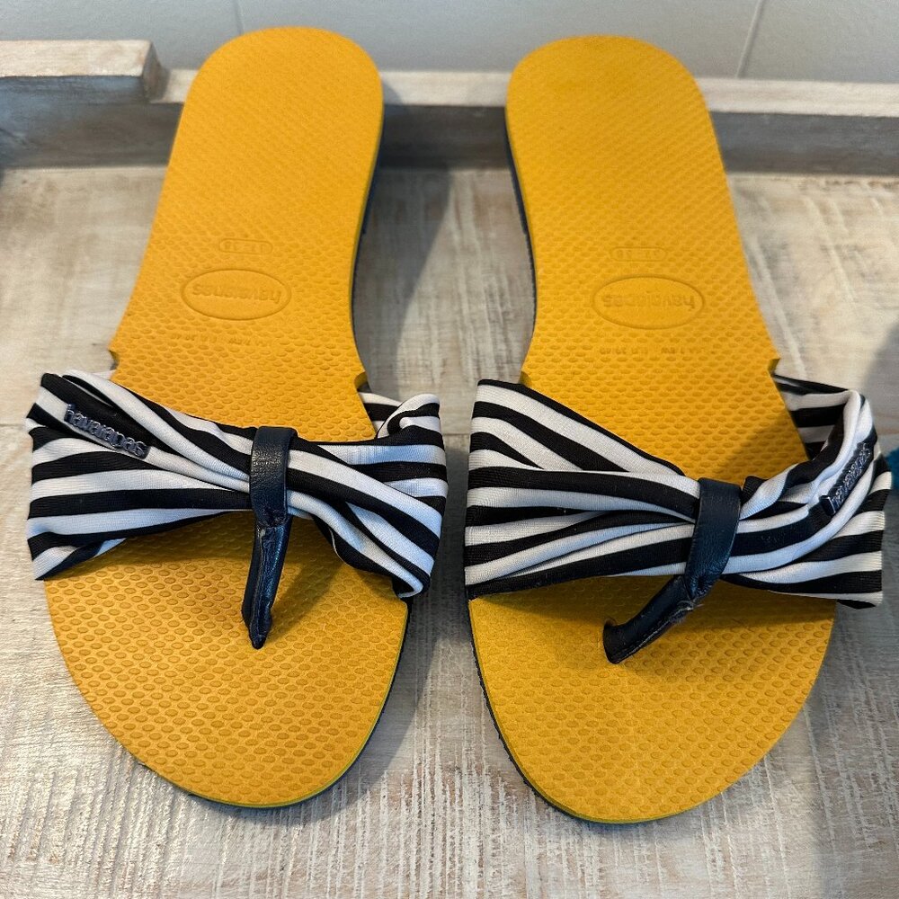 Haviannas You St. Tropez Navy White Yellow Sandal size 37-38 (US 7.5)